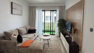 Smart TV, tenis de mesa y libros