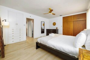 3 bedrooms, iron/ironing board, WiFi, bed sheets - 3Bed Single Level Home (Carlsbad)