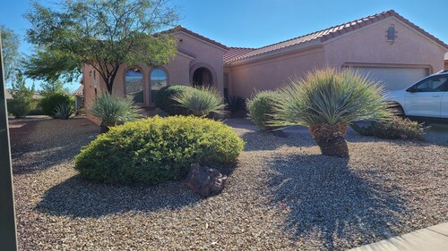 SUN CITY GRAND 2BR HOUSE