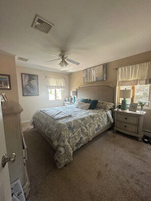 3 Schlafzimmer, Bügeleisen/Bügelbrett, Reisekinderbett, WLAN