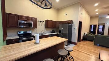 Microwave, stovetop, dishwasher