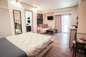 1 chambre, bureau, fer et planche à repasser, Wi-Fi gratuit