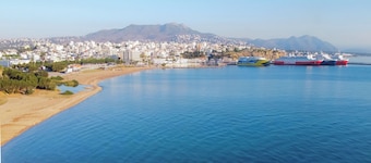 Cozy studio 50m from the beach of Rafina & 700m from the port