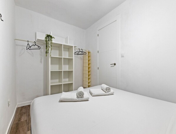 Apartment | 2 bedrooms, iron/ironing board