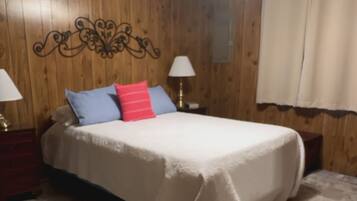 4 Schlafzimmer, Bügeleisen/Bügelbrett, WLAN, Bettwäsche