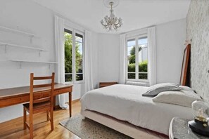 3 chambres, bureau, fer et planche à repasser, Wi-Fi gratuit