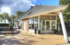 House | Exterior - Modern House, in a Park Near the Veluwemeer (Hulshorst)