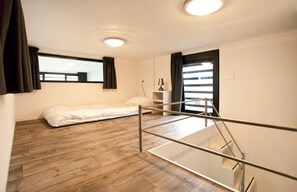 House | 3 bedrooms, individually furnished, bed sheets - Modern House, in a Park Near the Veluwemeer (Hulshorst)