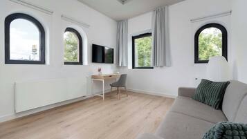 Télévision, espaces bureaux