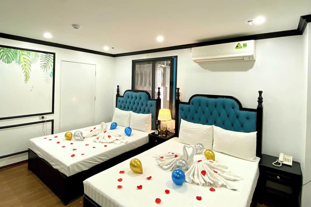 华丽四人房 | 埃及棉床单、高档床上用品、羽绒被、记忆海绵床垫