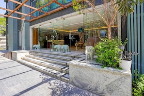 Casa | Reception