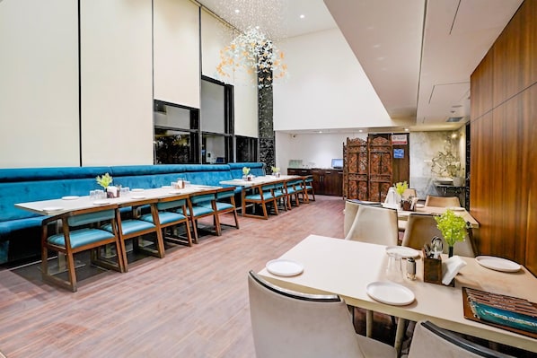 House | Dining