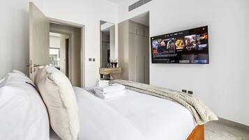 2 bedrooms, desk, iron/ironing board, free WiFi