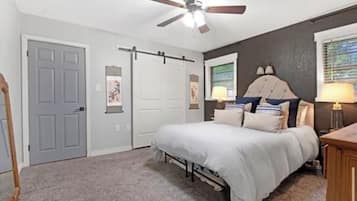 3 chambres, bureau, Wi-Fi gratuit, draps fournis
