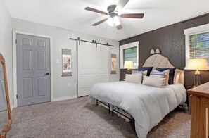 3 bedrooms, WiFi, bed sheets, wheelchair access