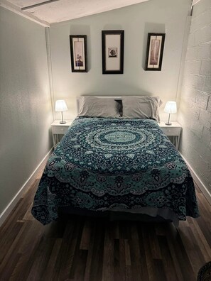 1 bedroom, desk, iron/ironing board, free WiFi