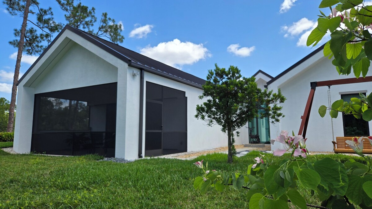 Photo 27 of Relaxing 2-Bedroom Retreat in Secluded area, Lush Surroundings