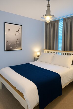 3 bedrooms, desk, iron/ironing board, travel cot
