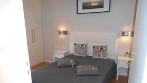 1 soverom, strykejern/-brett, reiseseng for barn og wi-fi (inkludert)