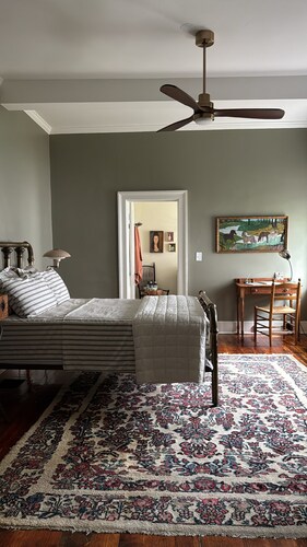 Charming Retreat steps from the Erie Canal
