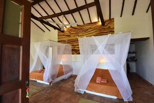Decoración individual, mobiliario individual, escritorio