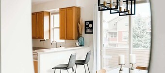 Golden Foothills | Hot Tub | Hiking & Biking!