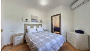 3 soveværelser, skrivebord, weekendseng, gratis Wi-Fi