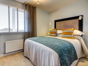 3 bedrooms, WiFi, bed sheets