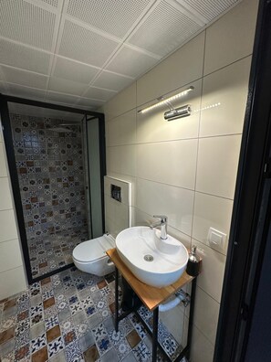 Free toiletries, hair dryer, towels, soap - La Dimora Villas  (Kaş)