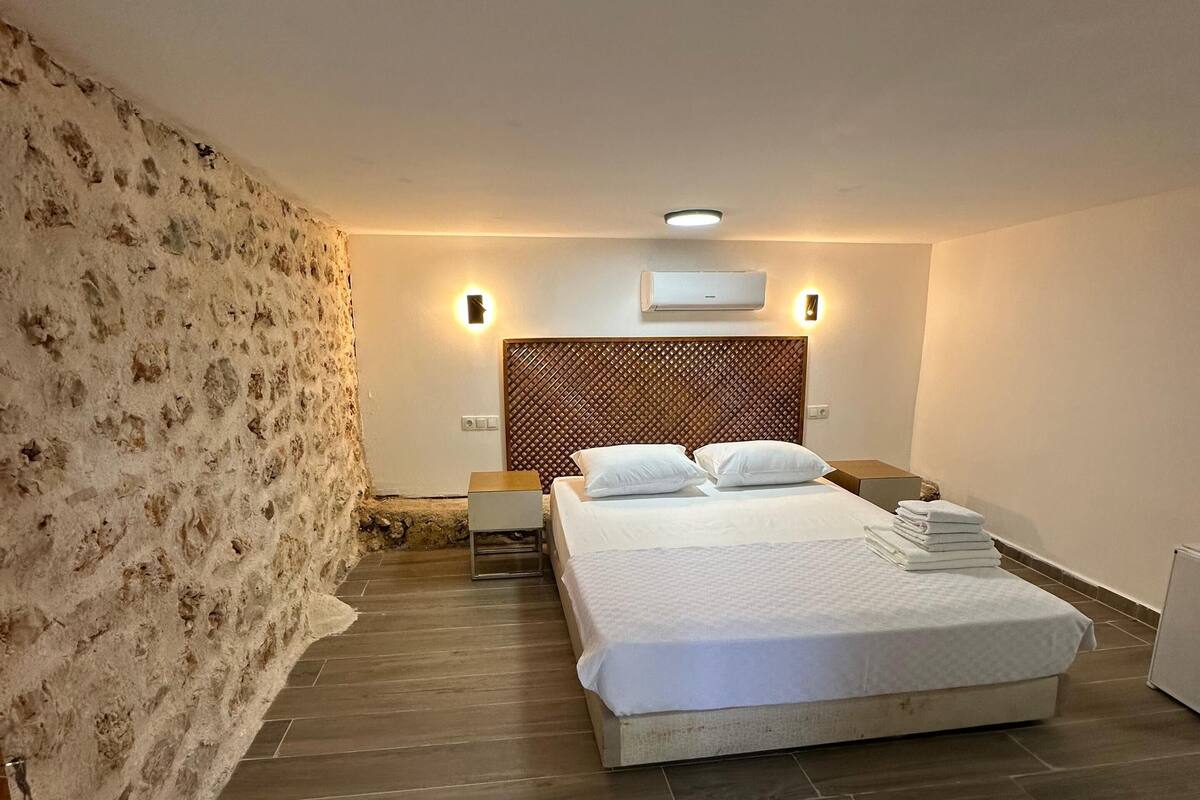 Classic Quadruple Room | Free WiFi