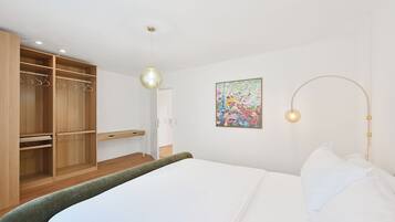 3 chambres, fer et planche Ă repasser, accĂšs Internet, draps fournis