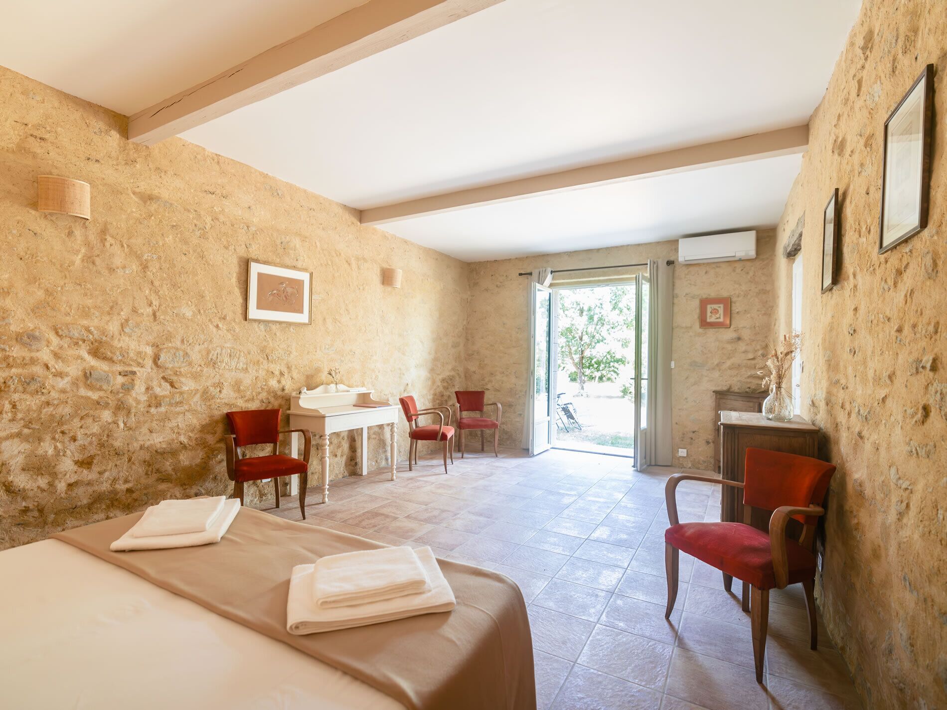 Doppia Superior | Biancheria da letto di alta qualità, postazione laptop