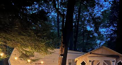 Lake view Glamping Camper with TONS of amenities! HOT TUB COMING AUGUST