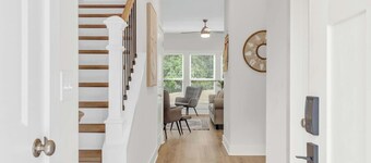 The Spartan Reserve | Luxury 3BR | Sleeps 10