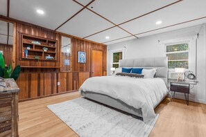 2 عدّة غرف نوم وواي فاي مجانًا وملاءات أسرّة