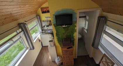 Spend the night in a railroad carriage - nostalgia & comfort in Thuringia