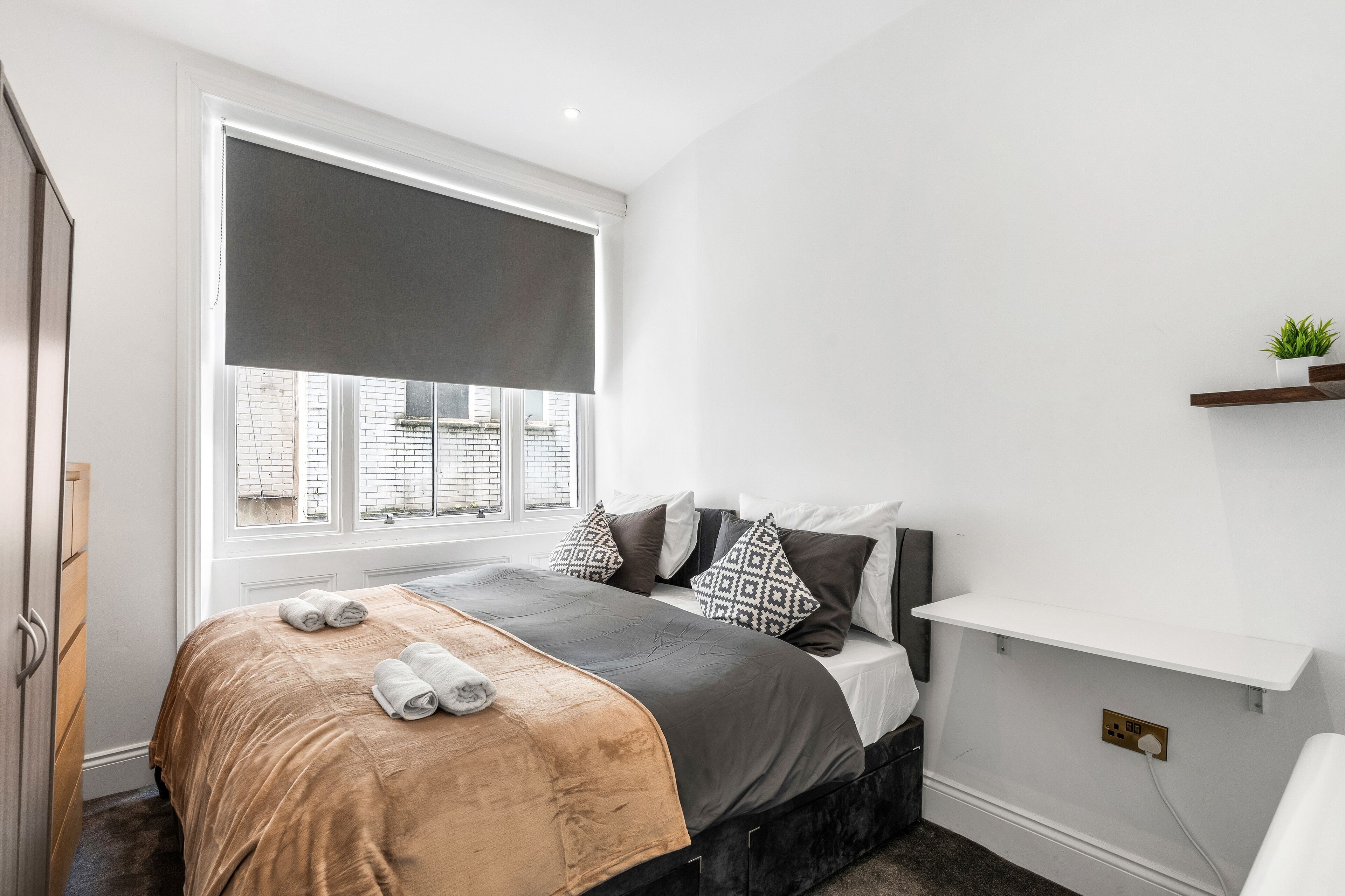 1 bedroom, iron/ironing board, free WiFi, bed sheets