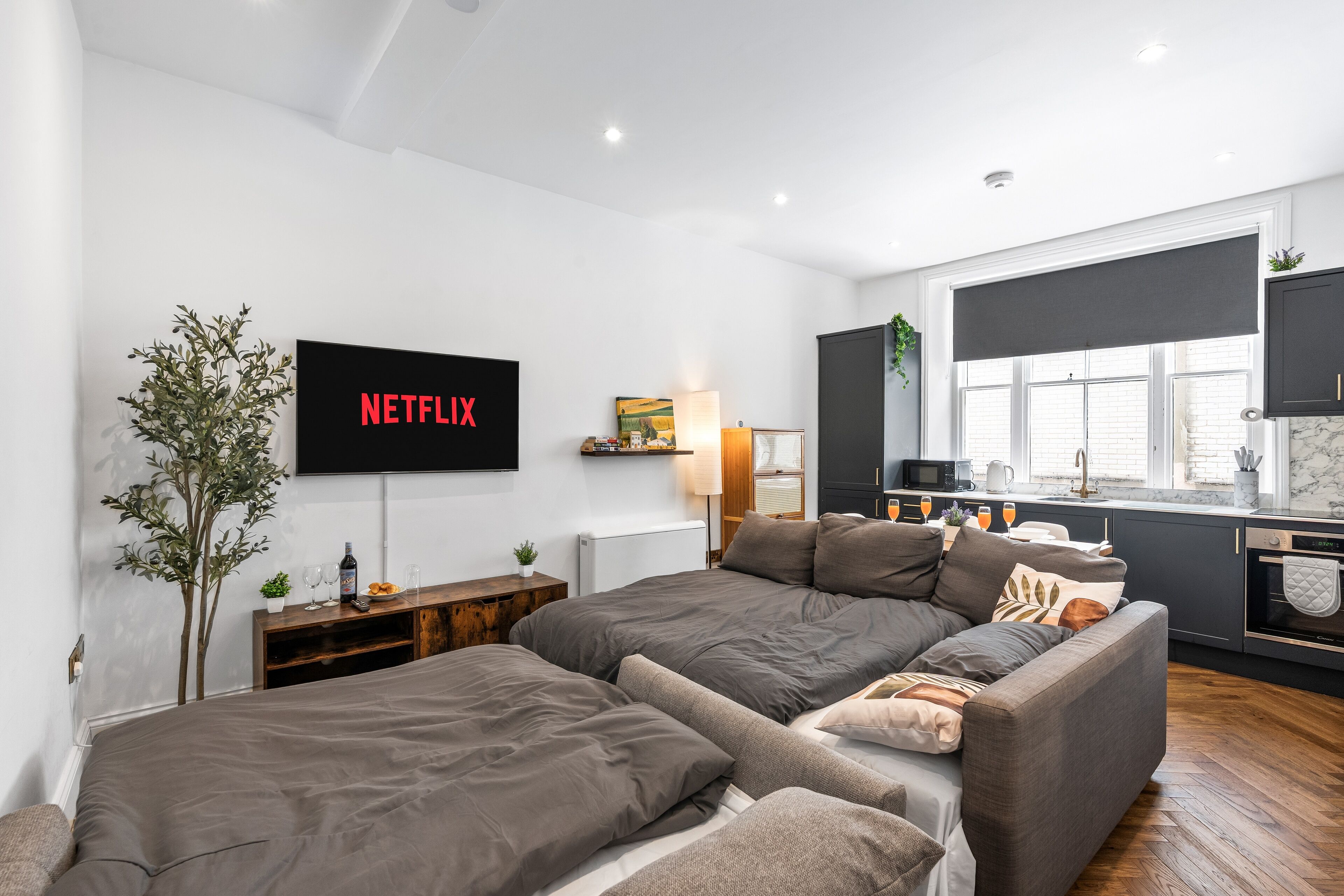 1 chambre, fer et planche à repasser, Wi-Fi gratuit, draps fournis