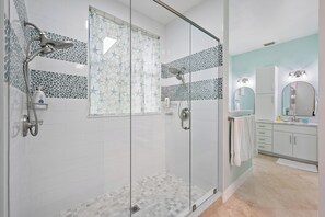 Shower, towels