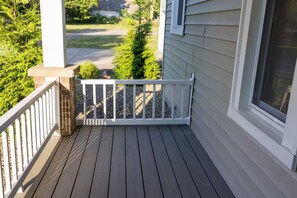 Property grounds - The Abigail House (Lyndhurst)