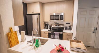 Warner Brothers/Universal Studios 2bdrm2bth Getaway