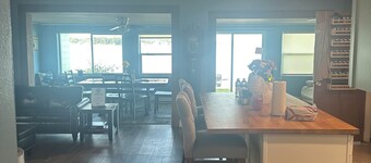 Sunset Serenity. Stunning Lake Alfred VRBO with Breathtaking evening views