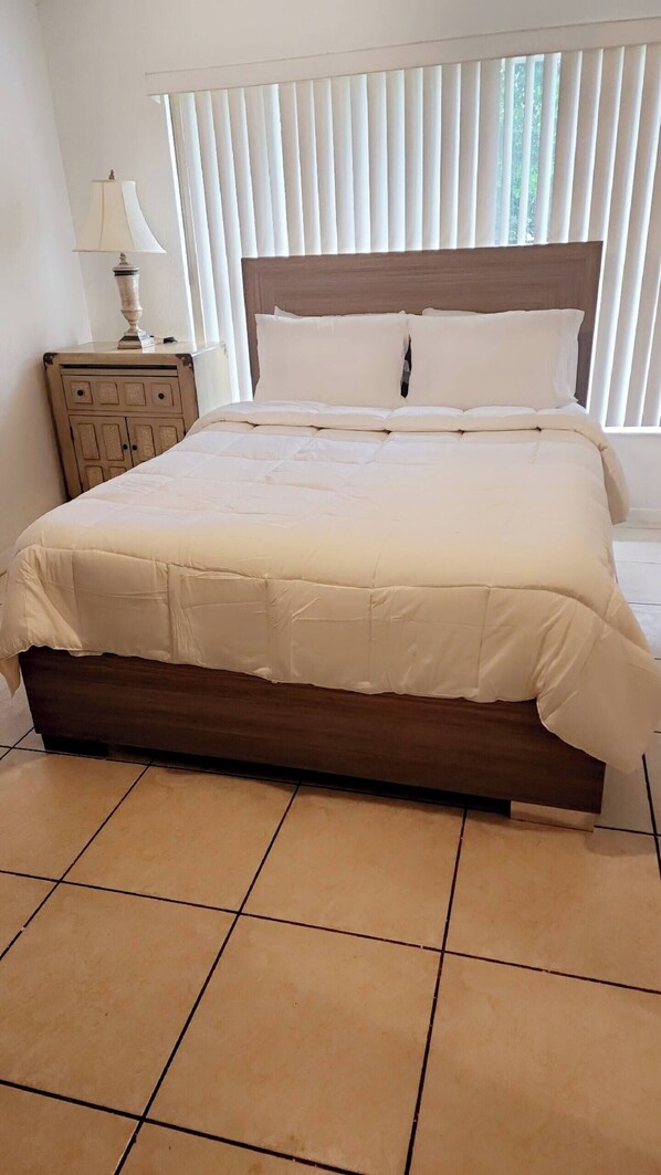 4 bedrooms, WiFi, bed sheets - 4-bedroom house in wonderful Orlando with AC (Orlando)