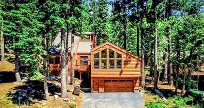 Your Peaceful Getaway - Lake Tahoe Luxury Chalet w/ Gym & Theater