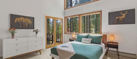 3 habitaciones, escritorio, tabla de planchar con plancha y wifi gratis
