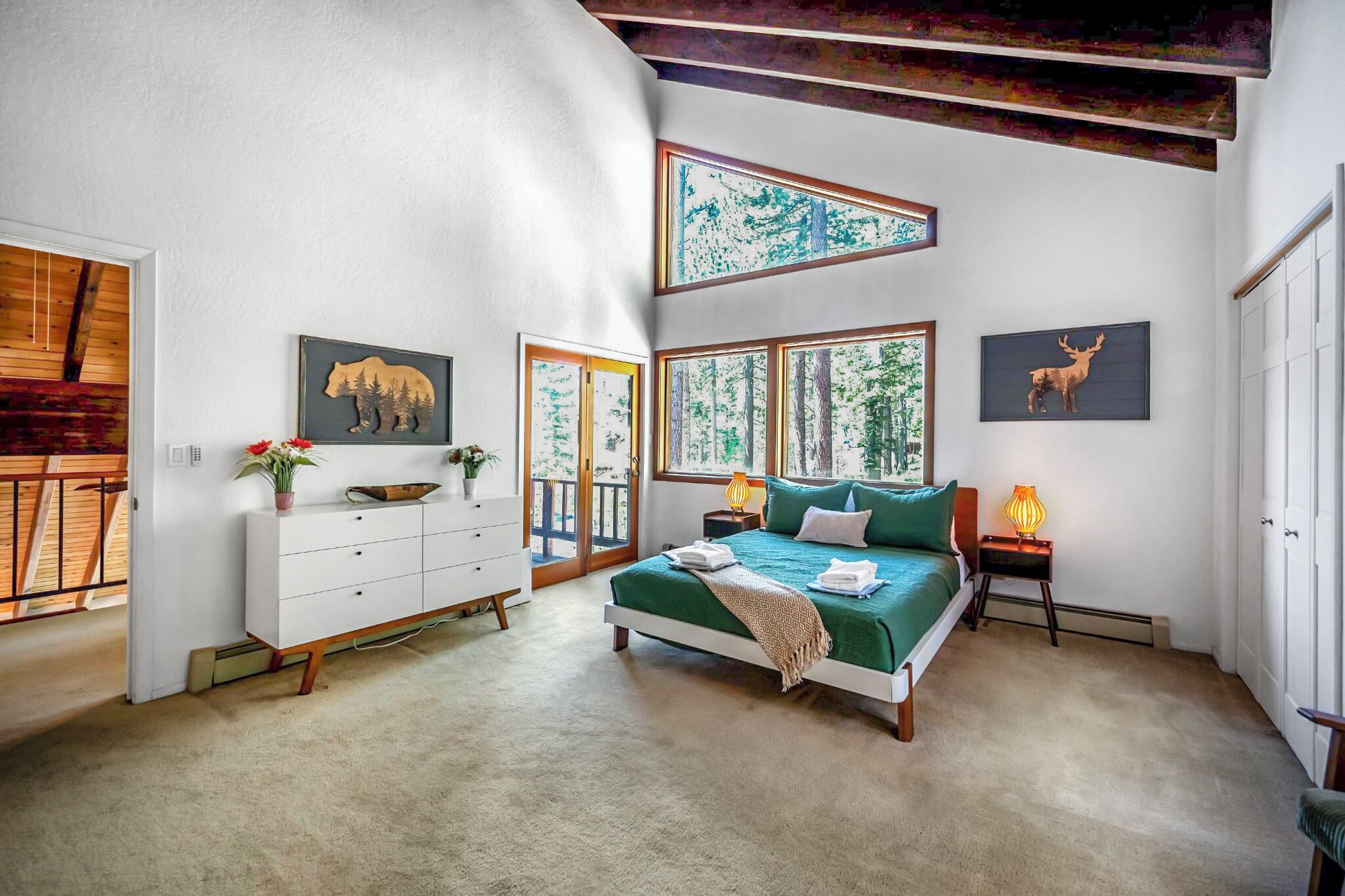 3 bedrooms, desk, iron/ironing board, free WiFi