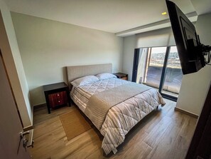 2 bedrooms, iron/ironing board, free WiFi, bed sheets - Business, shopping and relaxation. Cozy apartment in Peninsula Tijuana (Tijuana)