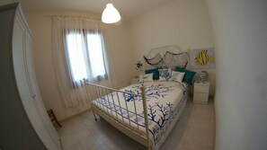 3 bedrooms, iron/ironing board, WiFi