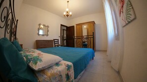 3 chambres, fer et planche à repasser, Wi-Fi