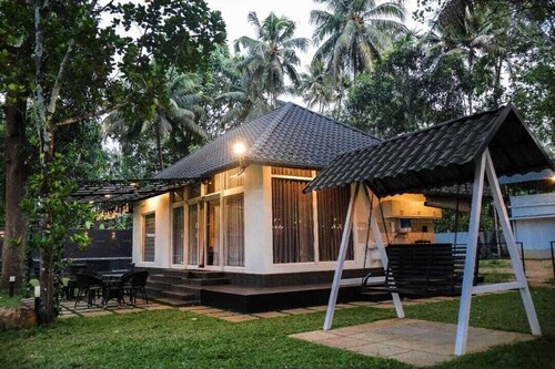 Charming 2-bedroom villa in fabulous Thrissur with AC